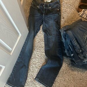 Women’s ariat jeans